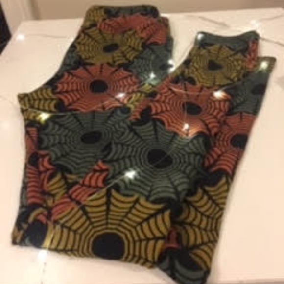 EUC-LulaRoe OS Web Style Leggings-♥ - Picture 1 of 4